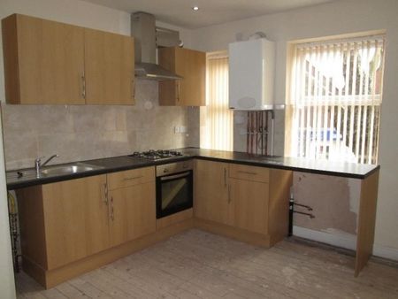 2 Bed - Mill Street, Brierley Hill, Birmingham - Photo 2