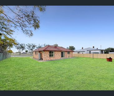 35 Wentworth Street, Gunnedah, NSW 2380 - Photo 6