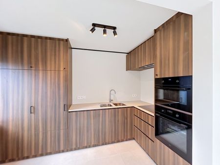 Modern appartement in het centrum van Tielt met garage - Photo 2