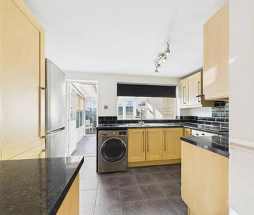 2 bedroom terraced house to rent - Photo 3