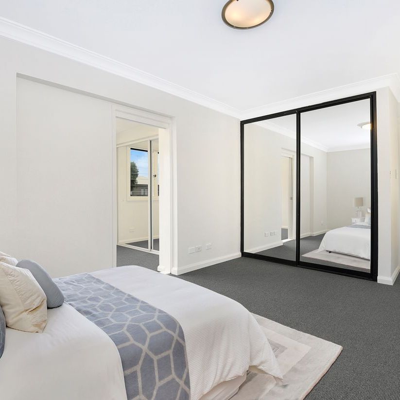 2/32 Warners Avenue, North Bondi, NSW 2026 - Photo 1