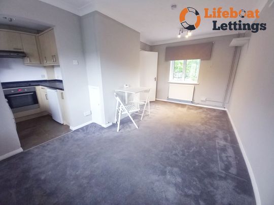 Wood Street, Gillingham - Photo 1