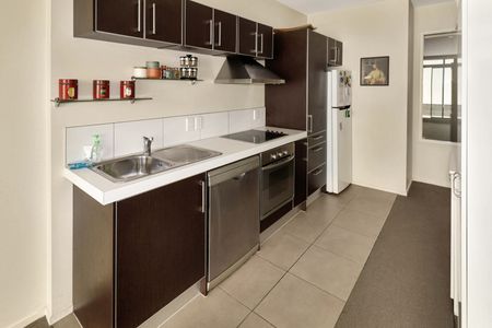 2-Bedroom Apartment – Prime Cuba Street Location - Photo 4