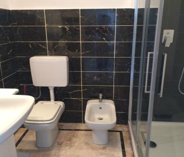 Location Appartement 2 pièces 52m² NICE 06200 - Photo 3