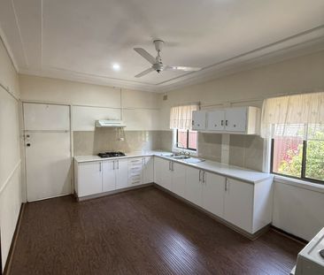 6 BLACKALL STREET, Revesby NSW 2212 - House For Rent | Domain - Photo 3