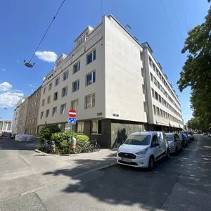 Helle 2-Zi-Wohnung mit Balkon, Einbauküche & Aufzug in 1150 Wien - Miete 1.107,90 EUR WARM... - Foto 1