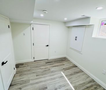 For Lease - 2 - 6 CRAIG Drive, Kitchener, Ontario - Photo 6