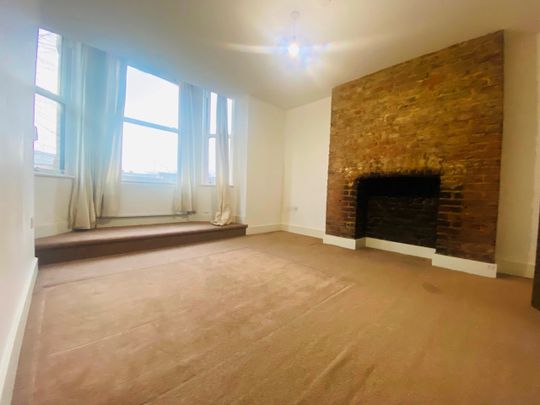 2 Bed Flat, Lordship Road, N16 - Photo 1