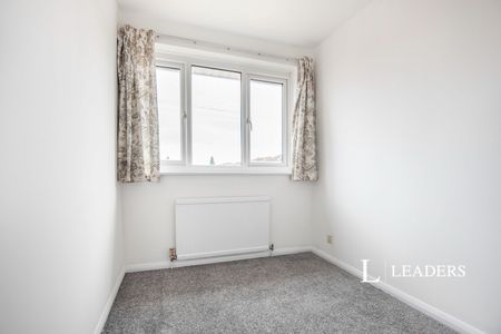 3 bedroom property to rent Kingsdown, Hitchin, SG4 - Photo 4