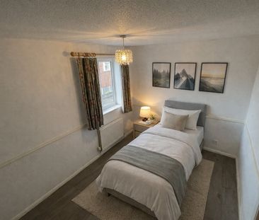 2 Bed Terraced House, The Meadows, NG2 - Photo 3