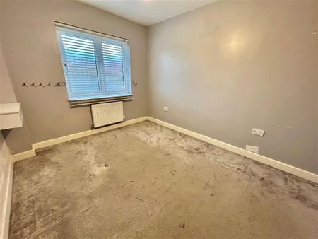 Farmlands Close - Photo 3