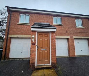 2 bedroom coach house to rent - Photo 3