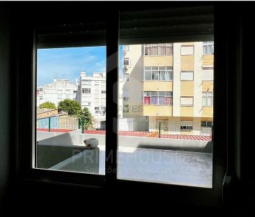 Apartment T2 in Amora, Seixal - Photo 6