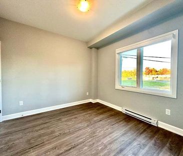 2380 Cleroux Cres Unit 208 - Photo 5