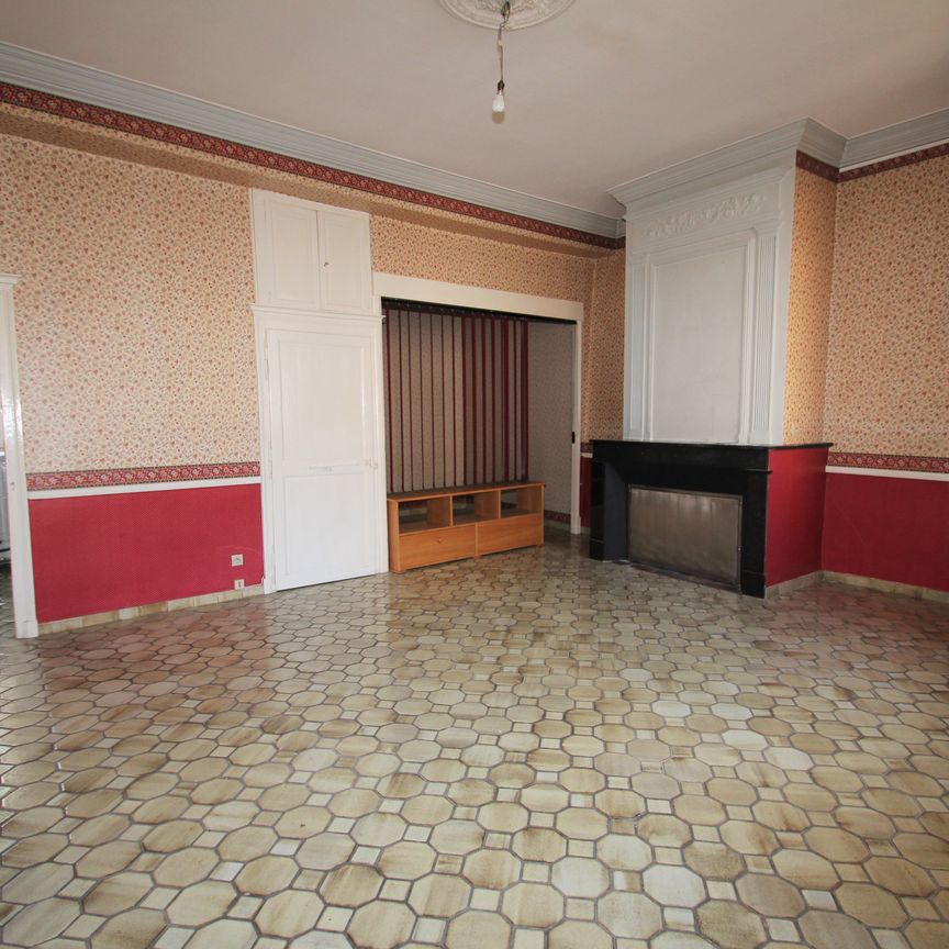 Location Appartement 1 pièce 37m² DECIZE 58300 - Photo 1