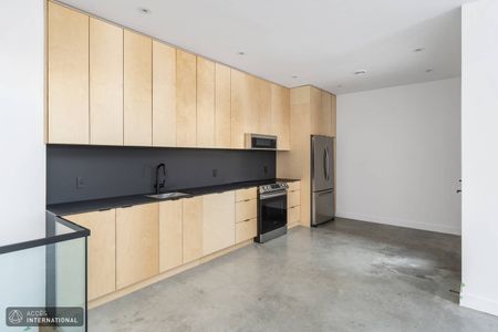 Condo for rent on the Plateau Mont-Royal | Semi-furnished & renovated - Photo 4