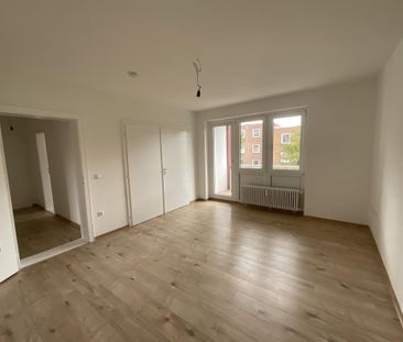 Demnächst frei! Großzügige 3-Zimmer-Wohnung mit Balkon in Oldenburg... - Photo 1