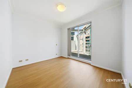 Renovated Penthouse in the Heart of Chatswood &ast;&ast; 27&sol;11&sol;25 &ast;&ast; - Photo 2