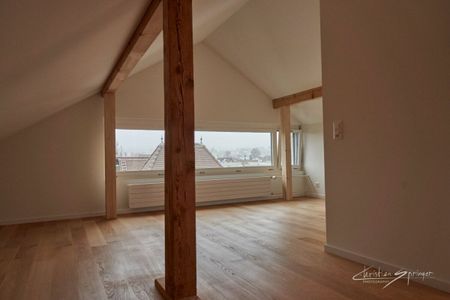 Top moderne 6.5 Zimmer Dach/-Maisonettewohnung an zentraler Lage zu vermieten! - Foto 3