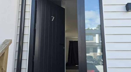 Ready to move in cozy 3bedroom house in school zon - Photo 5