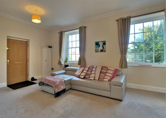 2 bedroom flat to rent - Photo 1