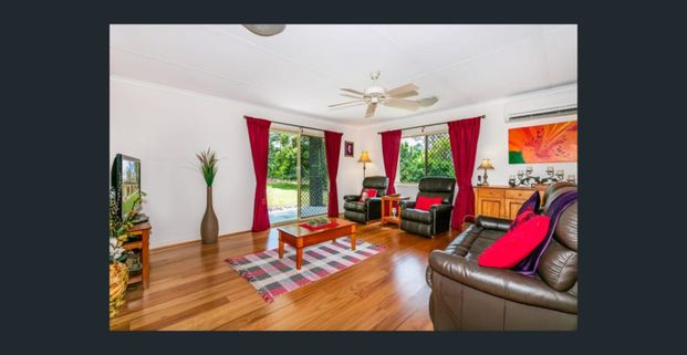 Family-Friendly Home with Spacious Living !!! - Photo 1