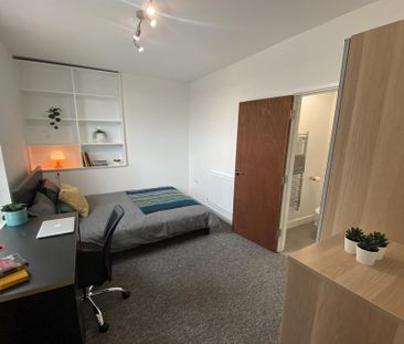 1 bedroom in a house share to rent - Photo 4