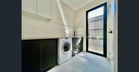 Architecturally Designed Large Three Bedroom Home in Premier Location! - Photo 3