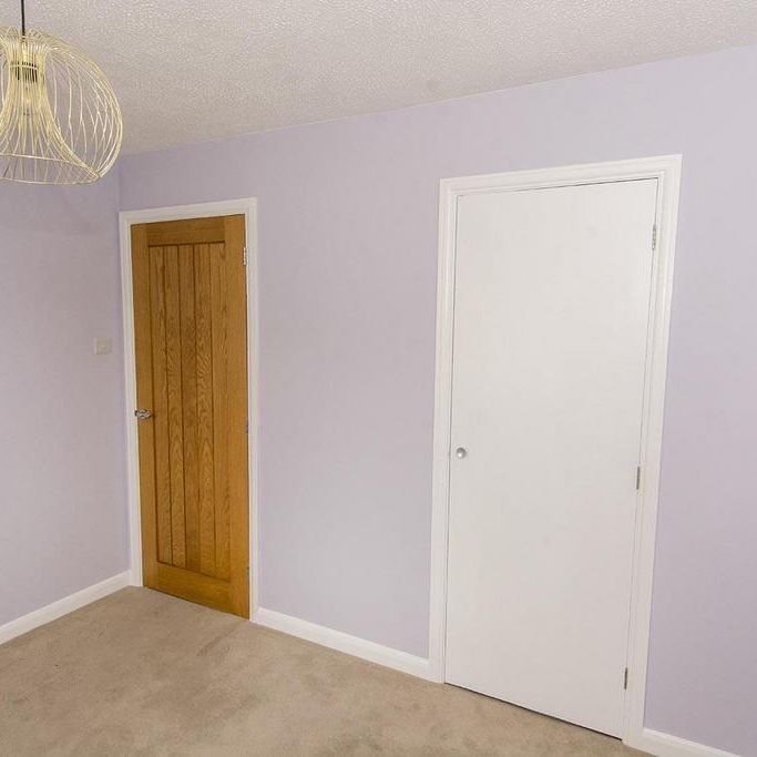 2 bedroom semi-detached bungalow to rent - Photo 1