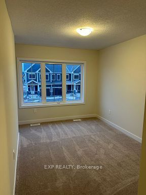 For Lease - 54 ROWLOCK Street, Welland, Ontario - Photo 5
