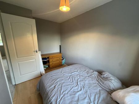 2 bedroom semi-detached house to rent - Photo 4