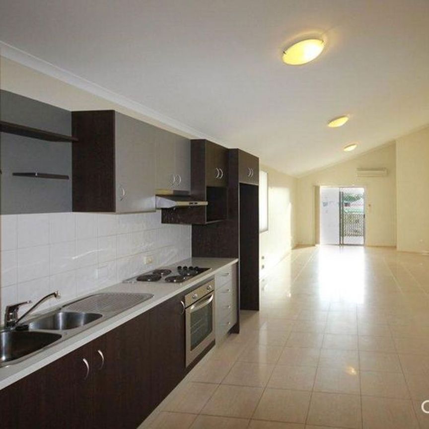 2/92 Cleveland Street, 4120, Greenslopes Qld - Photo 1