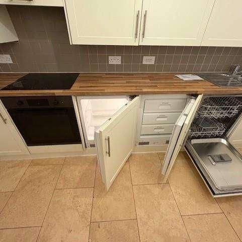 Basement Flat, Abbotsfield, Abbey Road, Malvern, WR14 - Photo 1