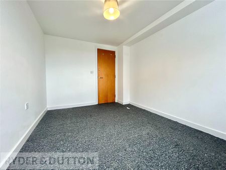 Lakeside Rise, 31, Manchester, M9 8QF, Greater Manchester - Photo 5