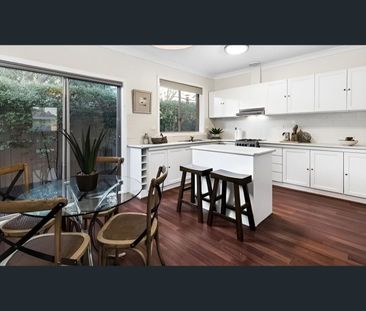 Hidden Gem in Fantastic Bayside Locale - Photo 6