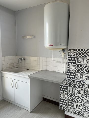 Location Appartement 3 pièces 64m² CHALON SUR SAONE 71100 - Photo 3