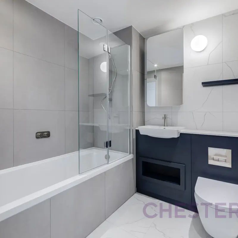 1 bedroom flat in Western Gateway - Photo 1