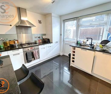 1 bedroom in a house share to rent - Photo 4