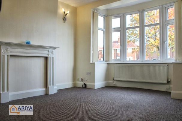 3 bedroom semi-detached house to rent - Photo 1