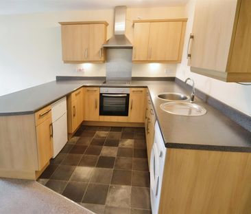 2 Bedroom Flat for rent in Fern Court, Woodlaithes Village, Rotherham - Photo 2