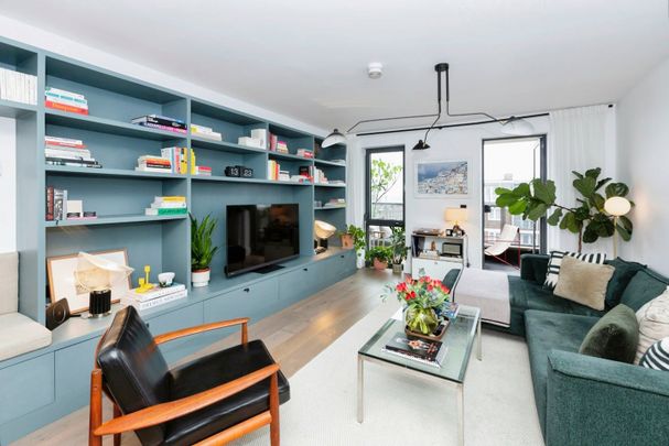 2 Bed Penthouse, Chatham Place, E9 - Photo 1