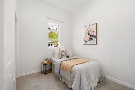 Four-Bedroom Character Home with Spectacular Views - Photo 2