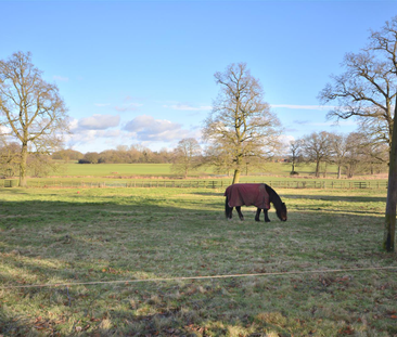 1 The Courtyard, Longford Hall Farm, Longford, Derbyshire, DE6 3DS - Photo 5