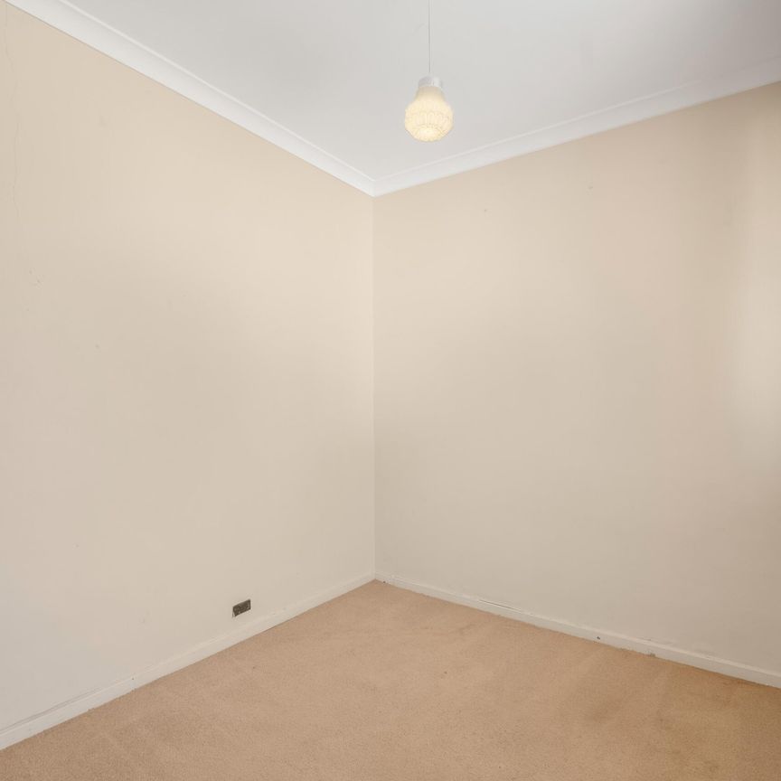 92 Lawler St - Photo 1