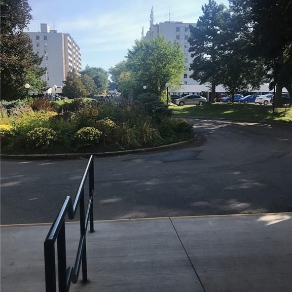 For Lease - 365 Geneva Street Unit# 1002, St. Catharines, Ontario - Photo 1