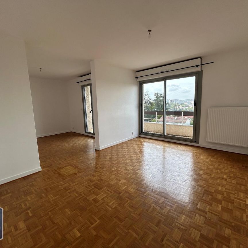Location Appartement 2 pièces 70m² ST PRIEST EN JAREZ 42270 - Photo 1