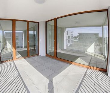Hochwertige 3.5-Zimmerwohnung im EG - Photo 1