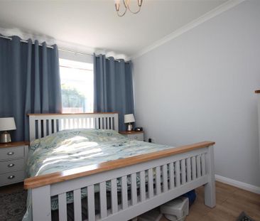 2 bedroom maisonette to rent - Photo 2