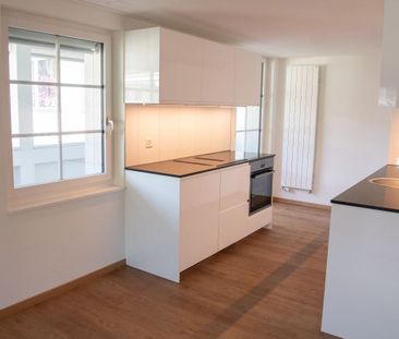 Kernsanierte zentral gelegene 3.5 Zi-Wohnung - Photo 4