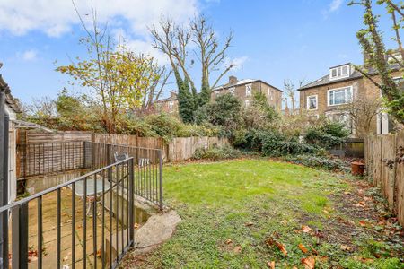 3 bedroom flat to rent - Photo 5